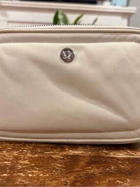 lululemon athletica Crossbody Camera Bag/Purse with Silver Logo